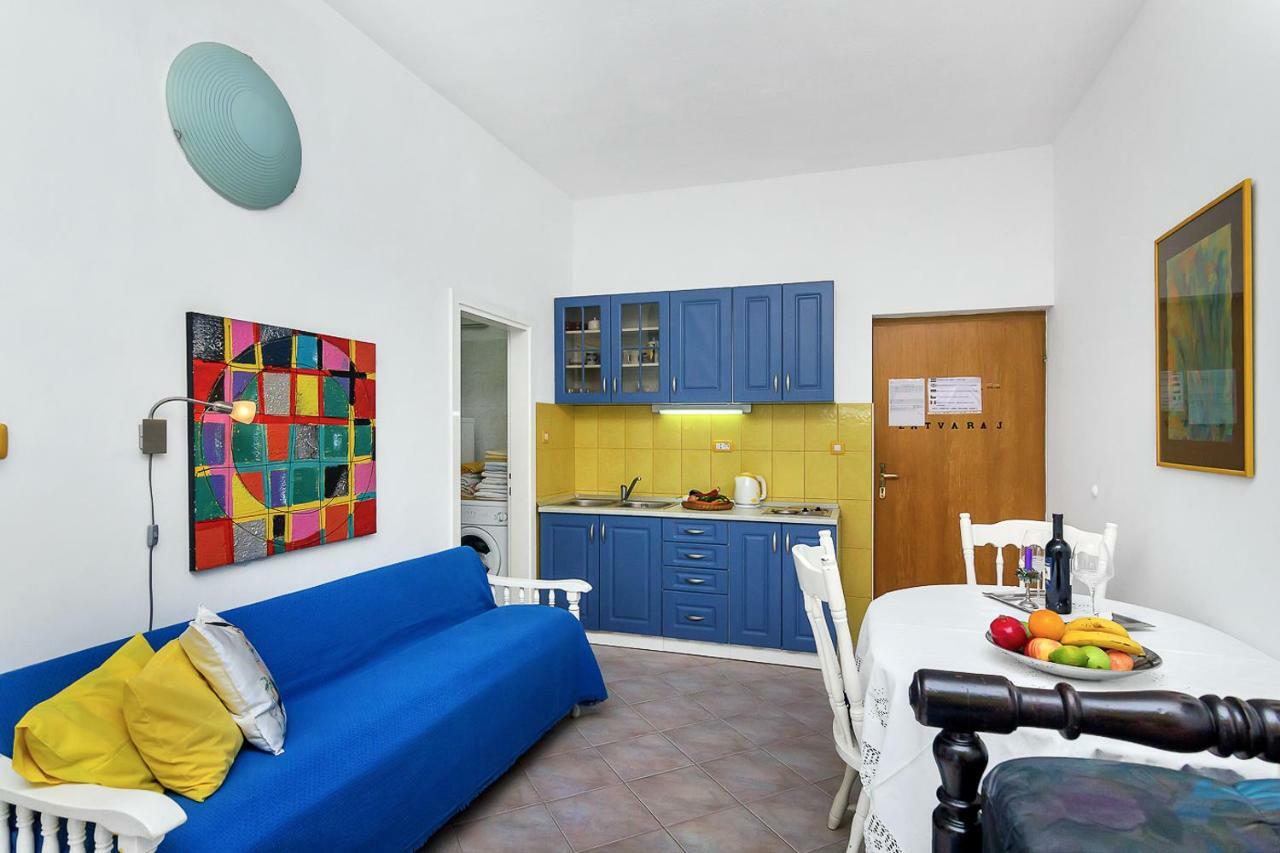 Apartmani Maja Макарска Экстерьер фото