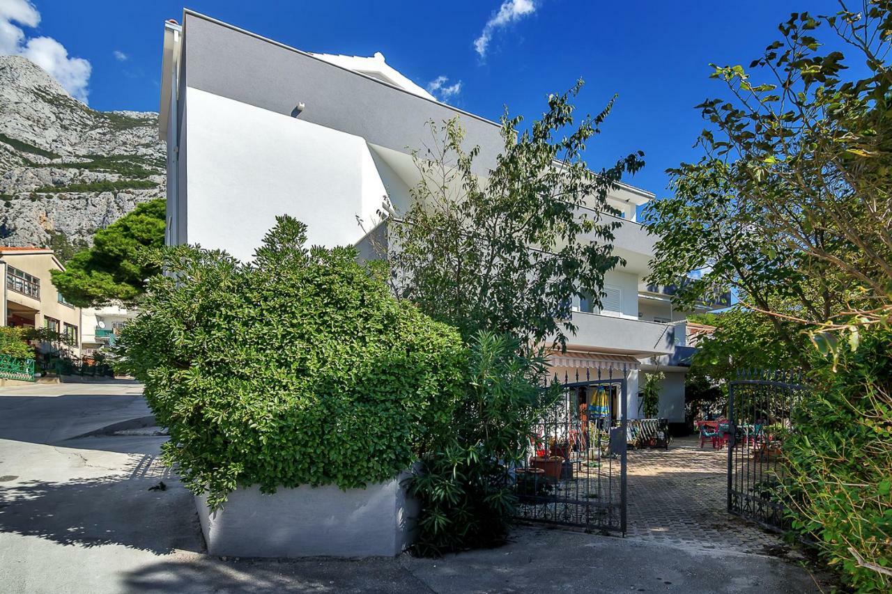 Apartmani Maja Макарска Экстерьер фото